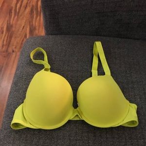 NWOT Victoria’s Secret Push-up bra